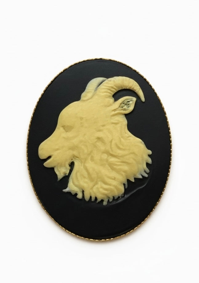 90’s Vintage Zodiac Choker (Scorpio)